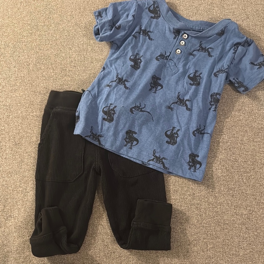 5/$15- Blue Kids Shirt with Black Print and pants